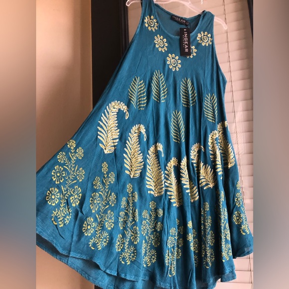 NWT🌸INGEAR🌸 flower printed maxi dress - Picture 3 of 8